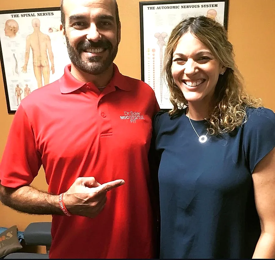 La Dra. Julie Martínez junto al Dr. Soler en los inicios de la clínica